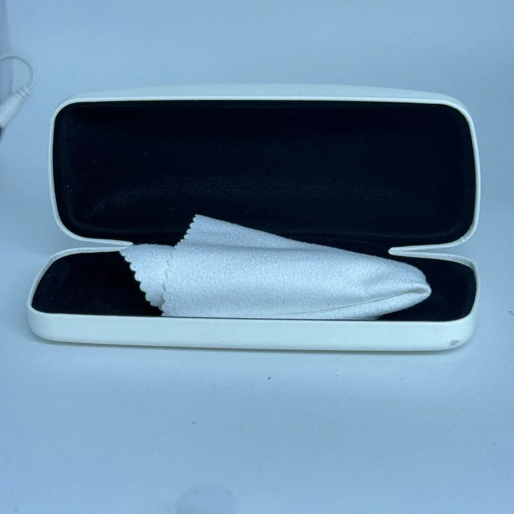 Calvin Klein White Hard‎ Shell Eyeglasses Case with Microfiber Cleaning Cloth